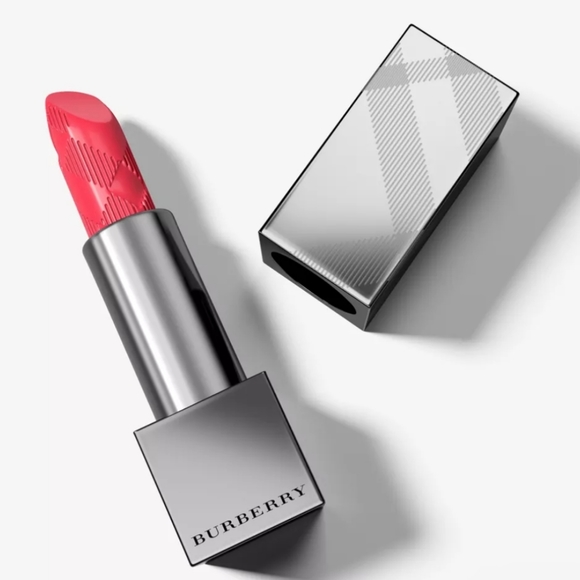 Burberry Kisses Light Crimson No. 49 Lipstick